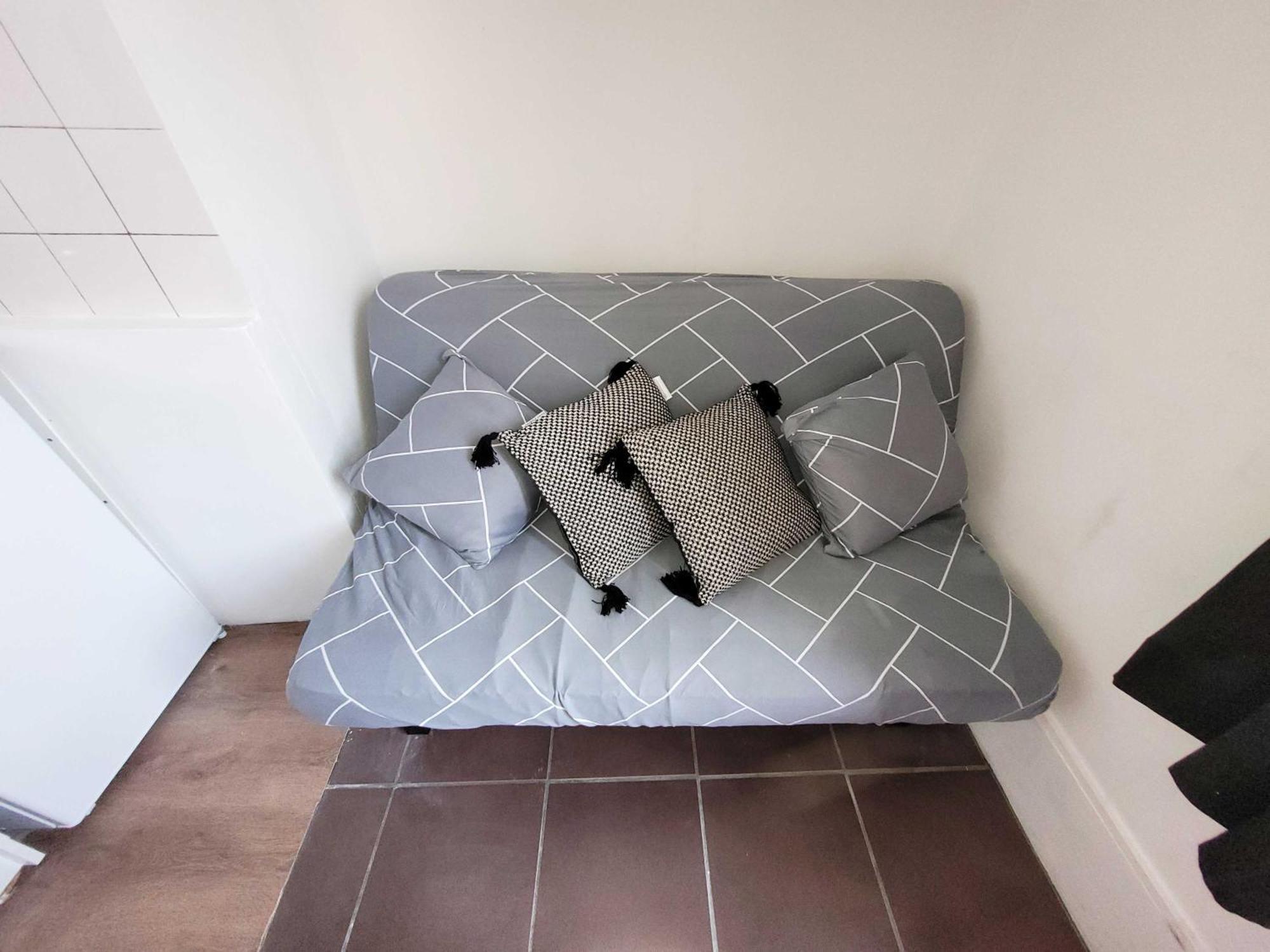 2 - Centre Apartment *